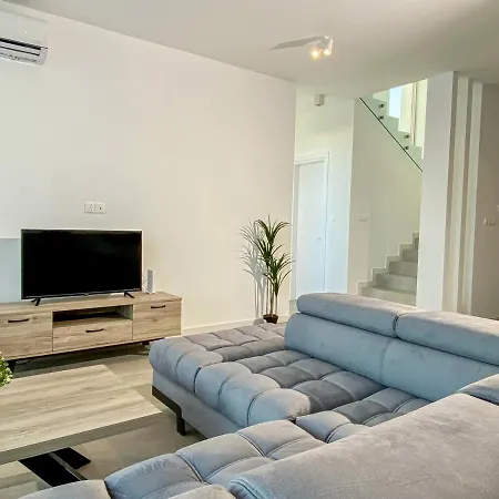 Azure By Marc Πρωταράς