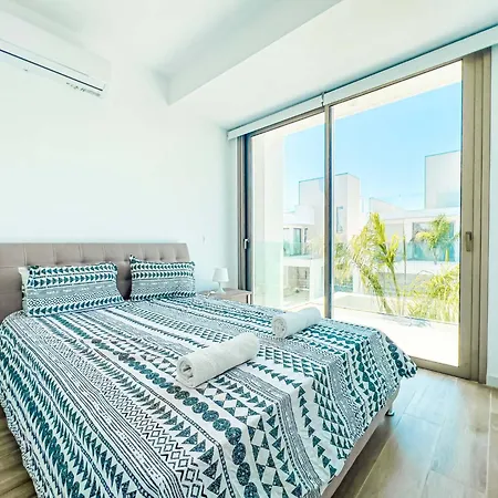 Villa Azure By Marc *