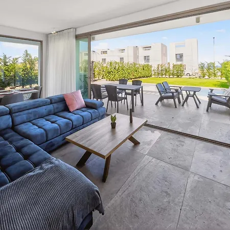 Villa Azure By Marc *