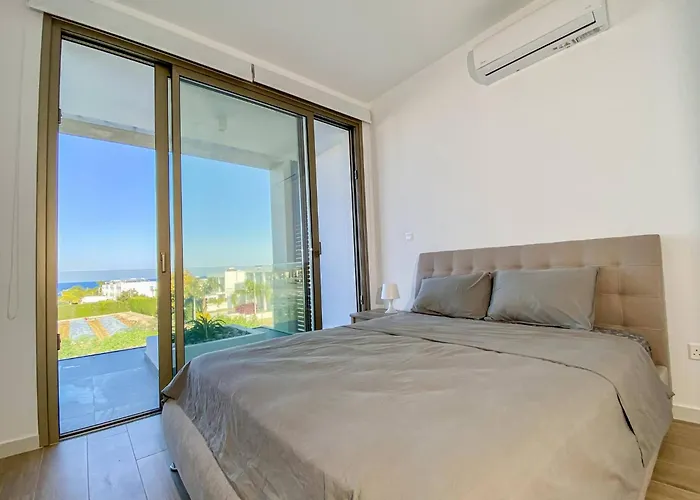 Azure By Marc Πρωταράς