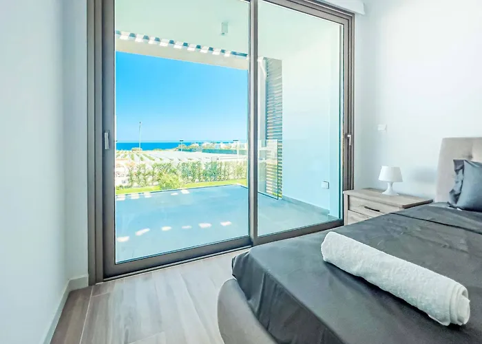 Azure By Marc Βίλα Πρωταράς