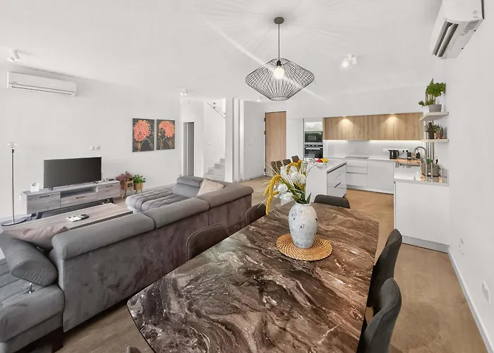 Azure By Marc Villa Protaras